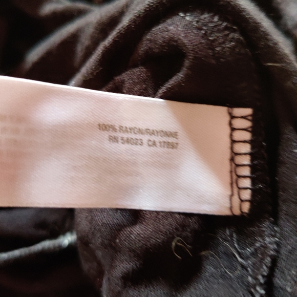 Old Navy Women's Shirt - Picture 8 of 8